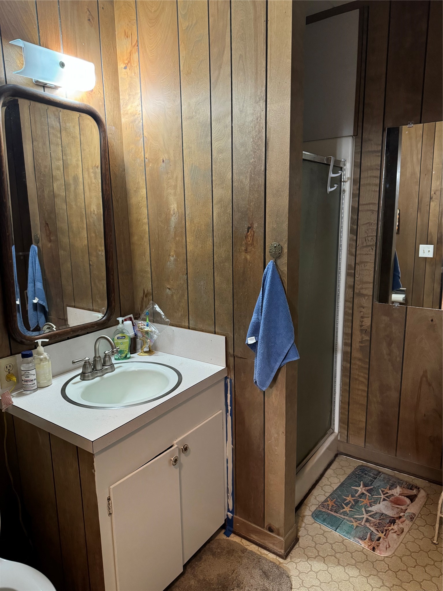 1239 Fm 1160 Road Louise, TX 77455 - Photo 5 of 24 a bathroom with a sink and a mirror