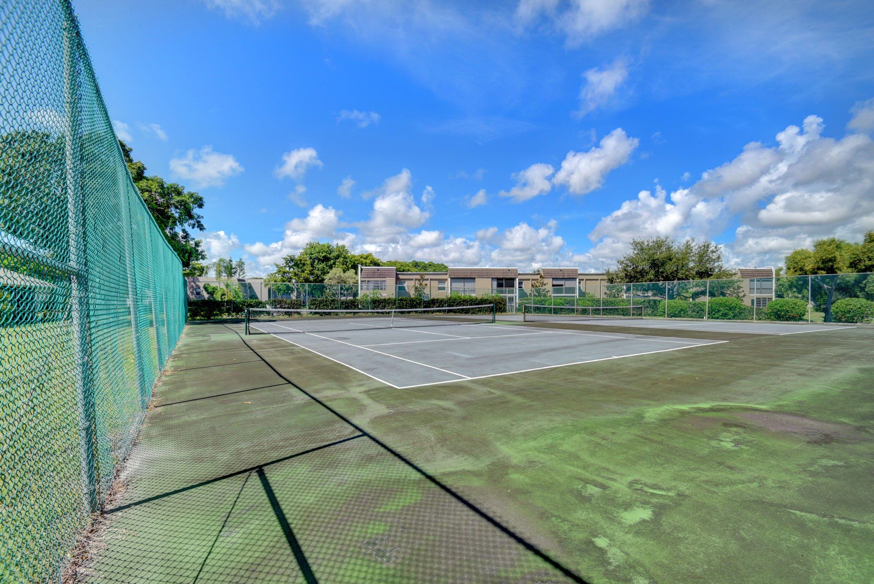 724 Lago Road Delray Beach, FL 33445 - Photo 32 of 37 Lago del Rey Tennis