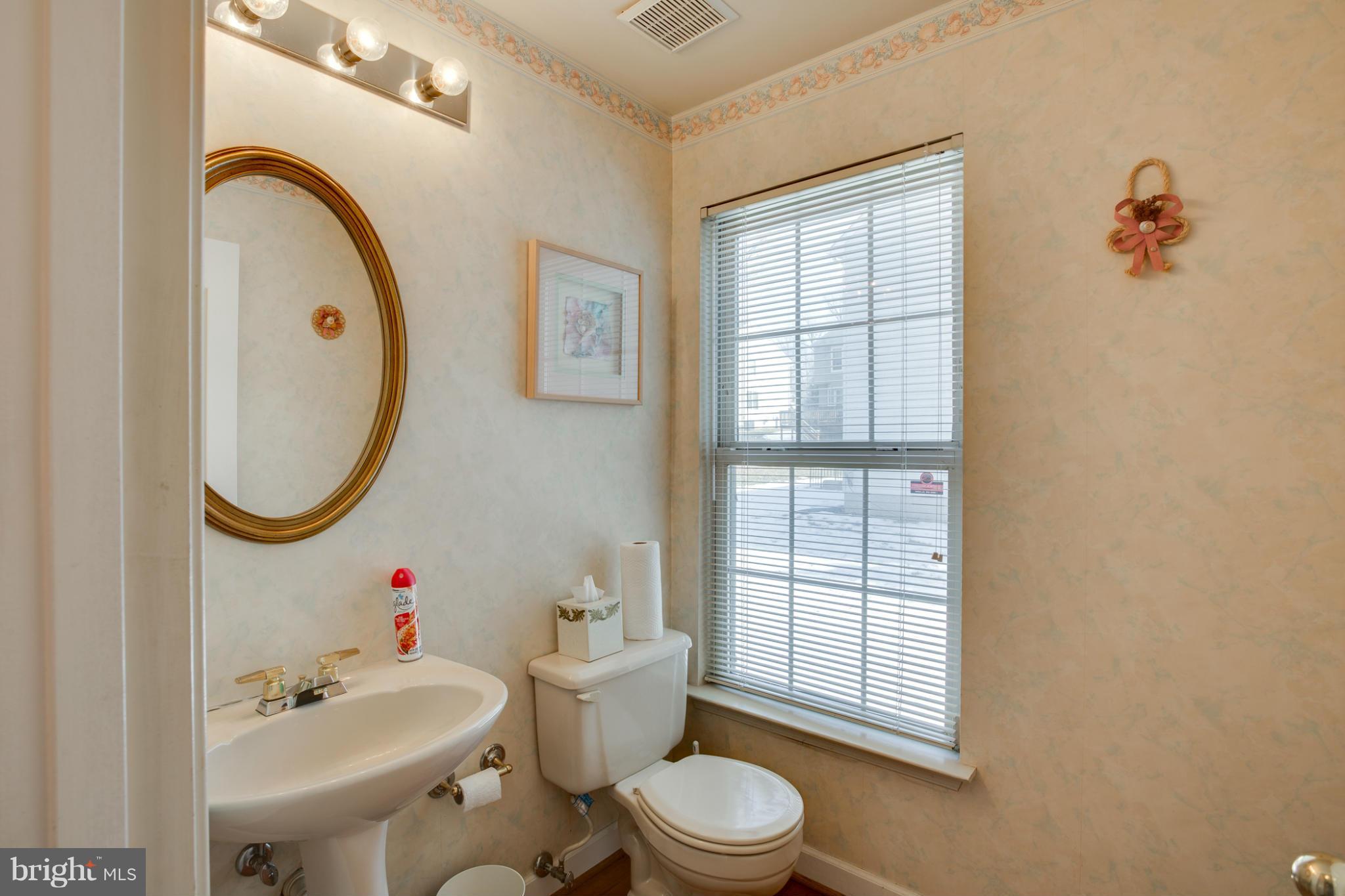 9404 Hobart Street Springdale, MD 20721 - Photo 10 of 29 Bath