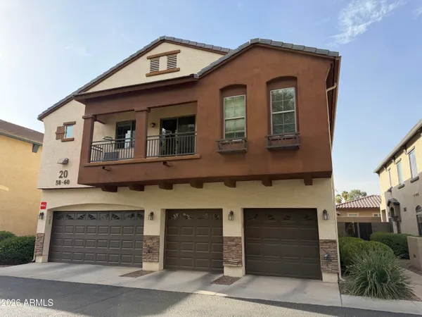 $1,995 | 2727 North Price Road, Unit 60, Chandler, AZ 85224