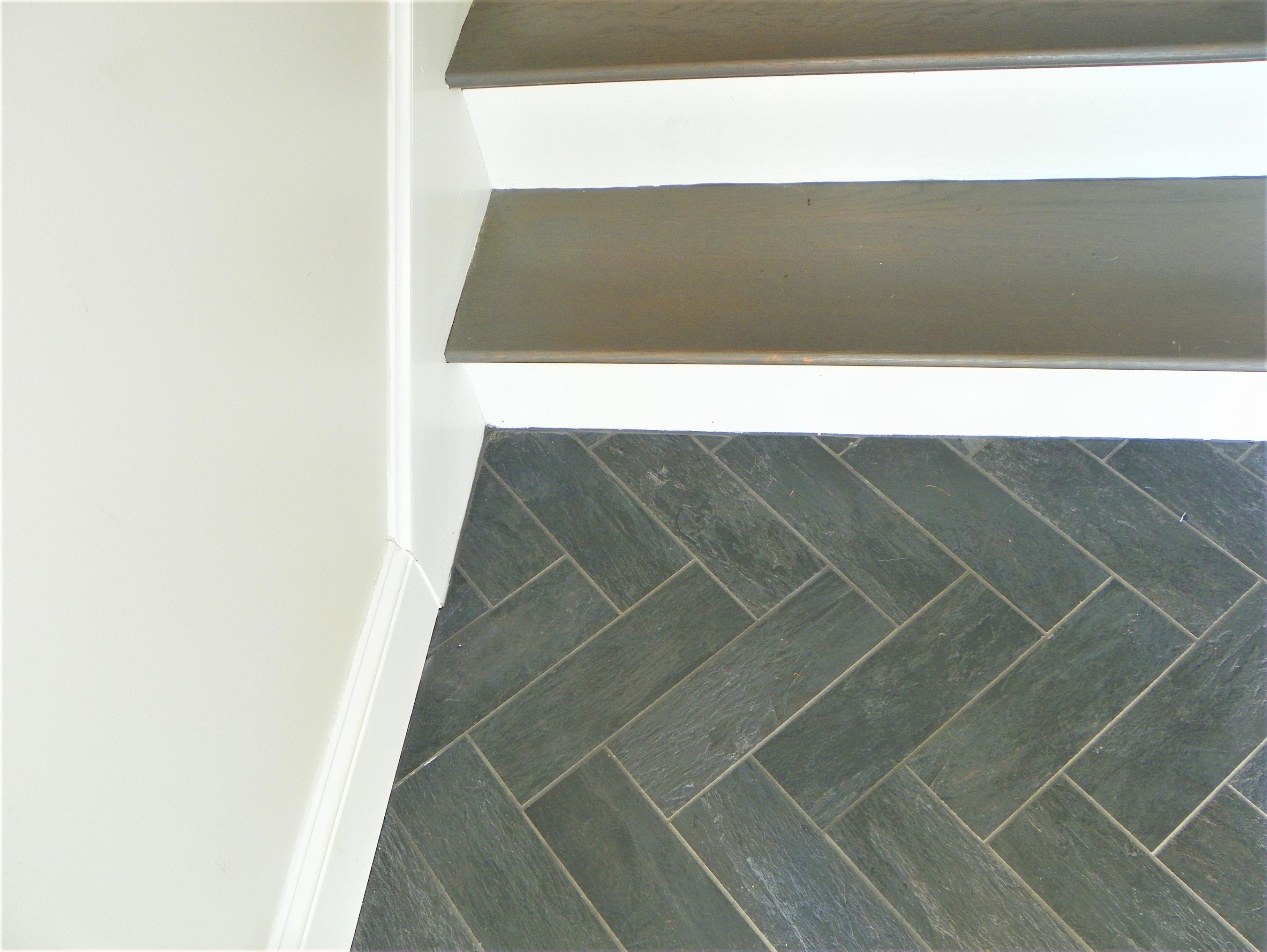 239 Sea Road, Unit 27 Kennebunk, ME 04043 - Photo 26 of 35 Entryway tile