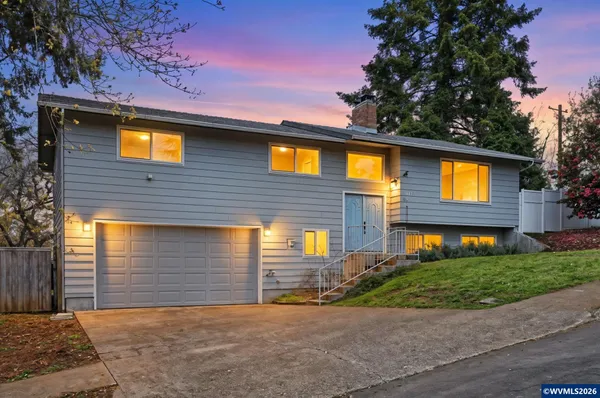 $549,900 | 497 Dudley Avenue Southeast, Salem, OR 97302