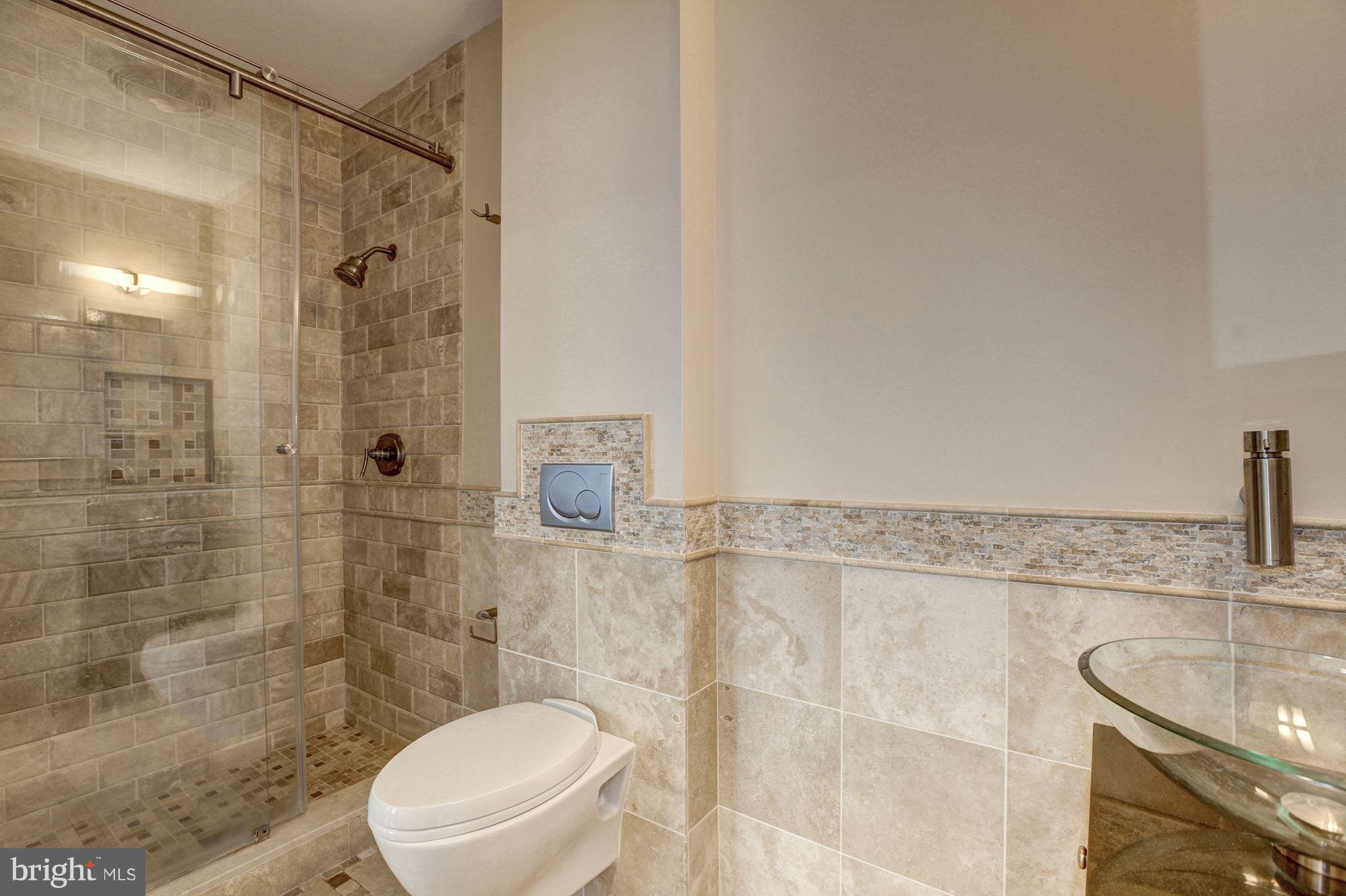 5000 Dalton Road Chevy Chase, MD 20815 - Photo 16 of 30 First floor new full bath