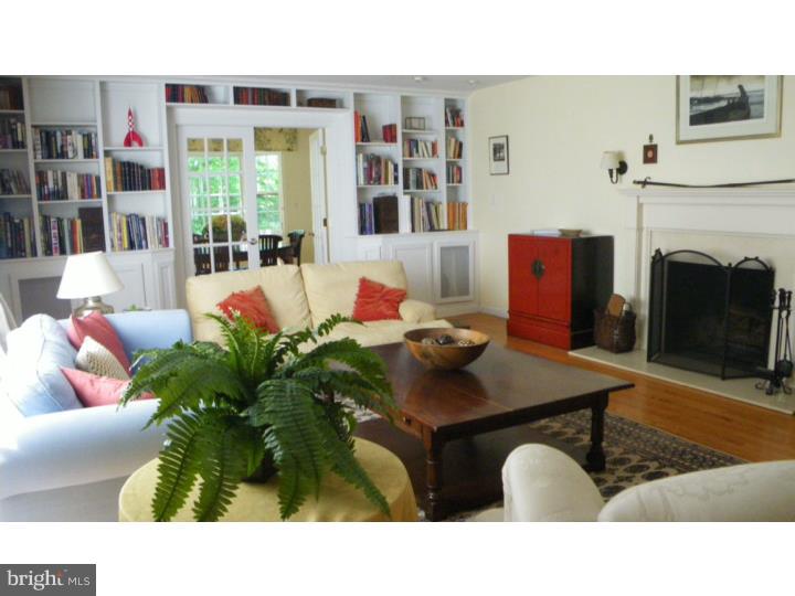 30 Fackler Road Princeton, NJ 08540 - Photo 2 of 19 Living Room