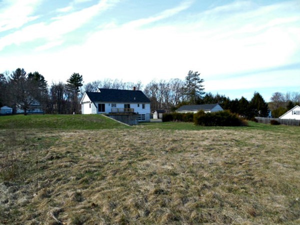 282 Palmer Road Ware, MA 01082 - Photo 5 of 27