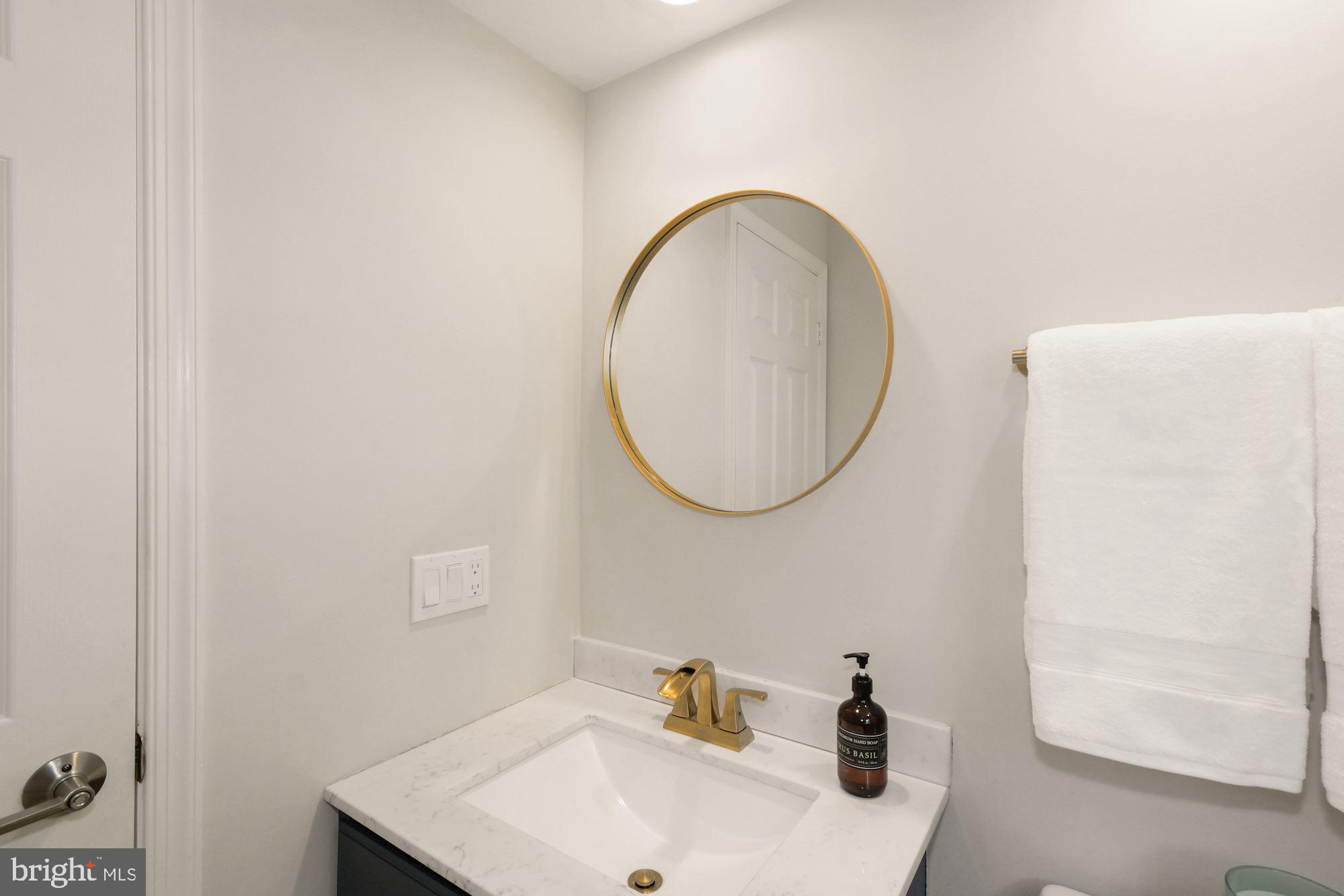 1283 Lamplighter Way Reston, VA 20194 - Photo 15 of 34 Powder Room