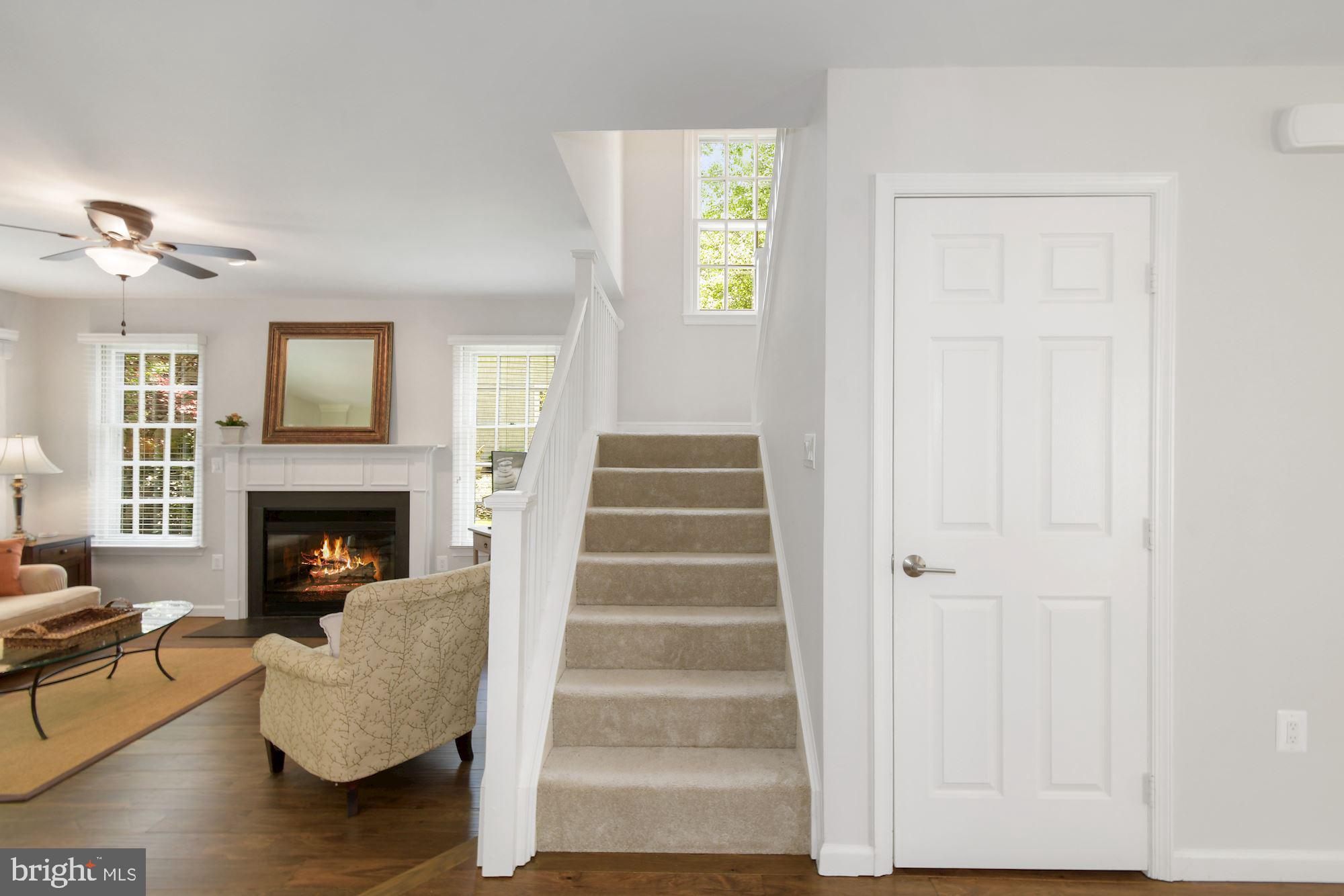 1283 Lamplighter Way Reston, VA 20194 - Photo 16 of 34 Upper Level
