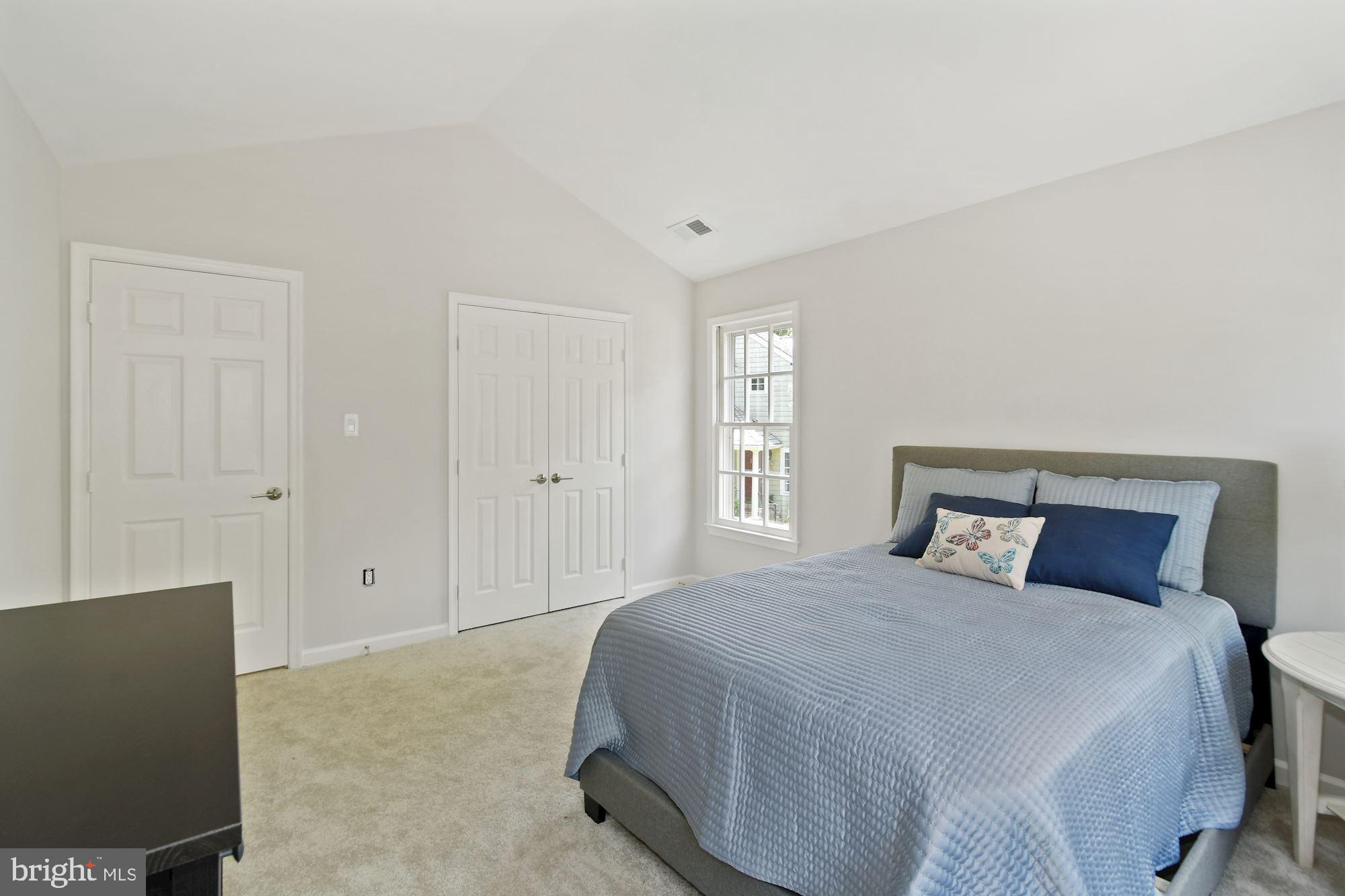 1283 Lamplighter Way Reston, VA 20194 - Photo 22 of 34 Bedroom 3