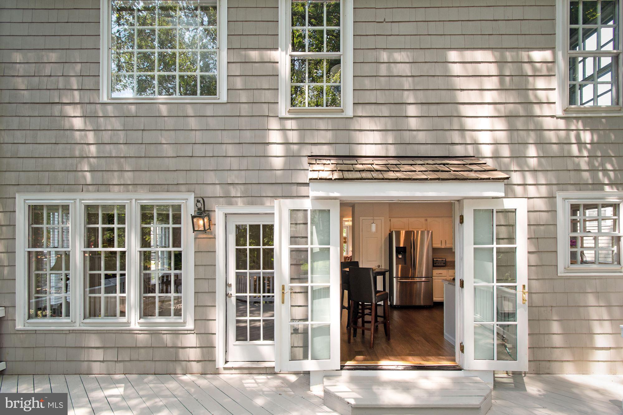 1283 Lamplighter Way Reston, VA 20194 - Photo 29 of 34 Upper Deck