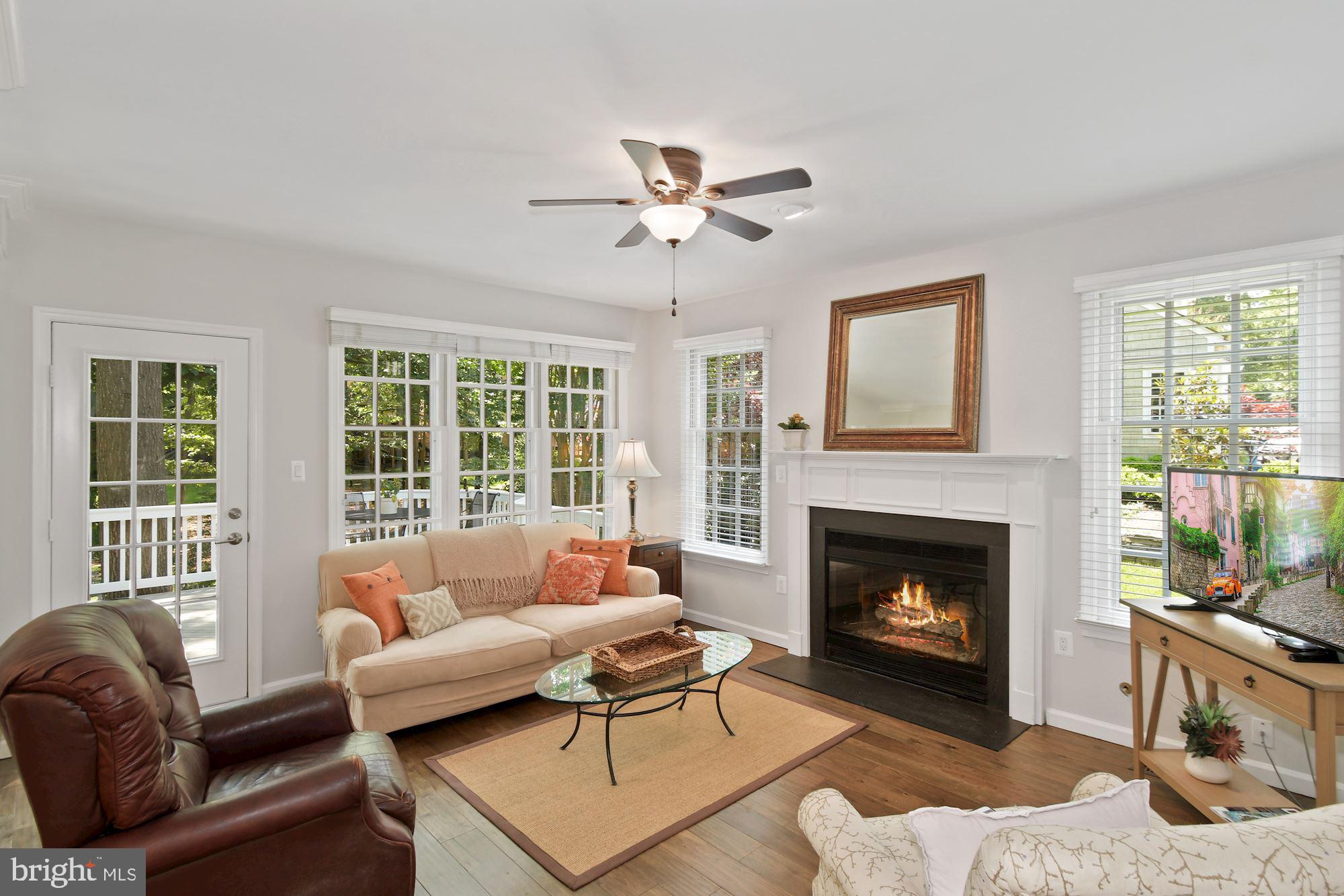 1283 Lamplighter Way Reston, VA 20194 - Photo 9 of 34 Family Room