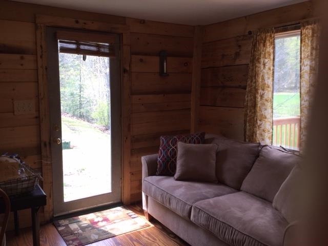 518 Cooledge Road Hillsborough, NH 03244 - Photo 3 of 28 Gallery Image 3