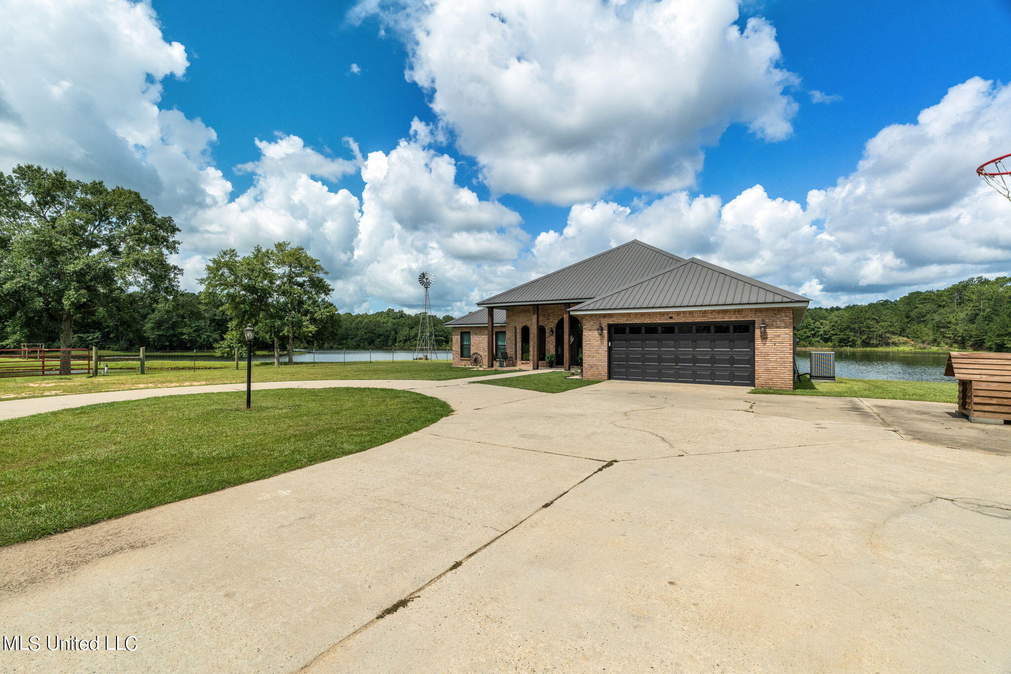 613 Thomas School Road Lumberton, MS 39455 - Photo 8 of 69 631_Thomas_School_Road-5