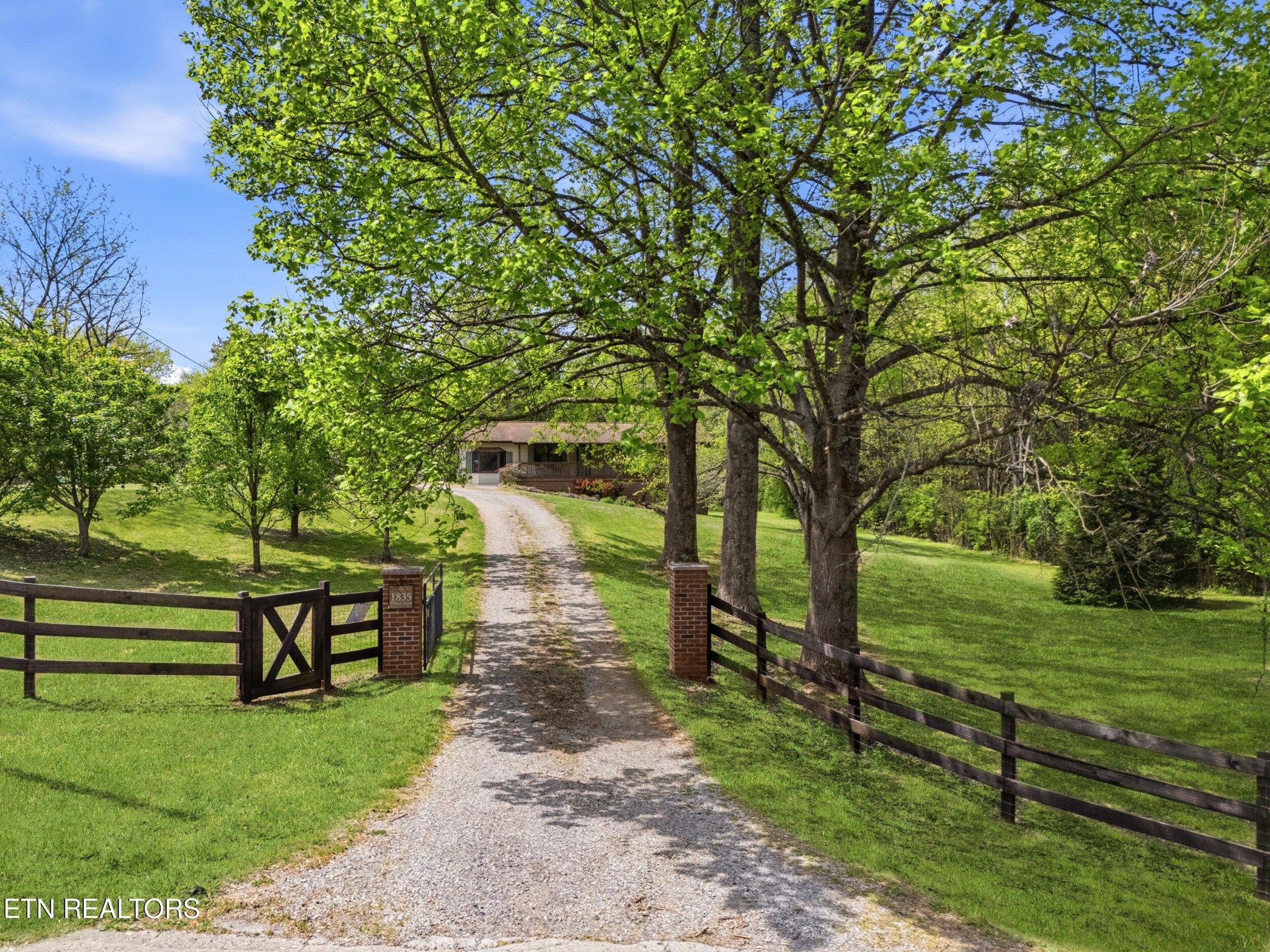 1835 Wilson Road Lenoir City, TN 37772 - Photo 47 of 57 a view of a park with large trees