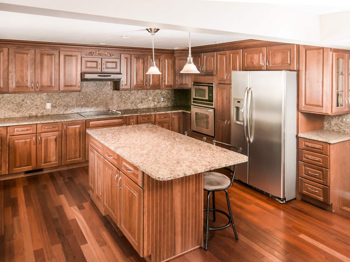 9 New Searles Road Nashua, NH 03062 - Photo 4 of 29