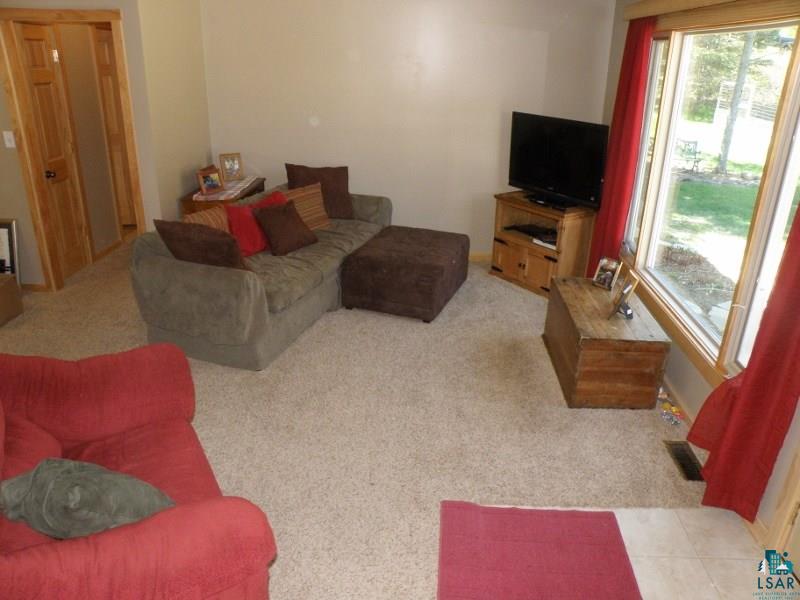 4960 Thompson Road Hermantown, MN 55811 - Photo 5 of 22 Living Room