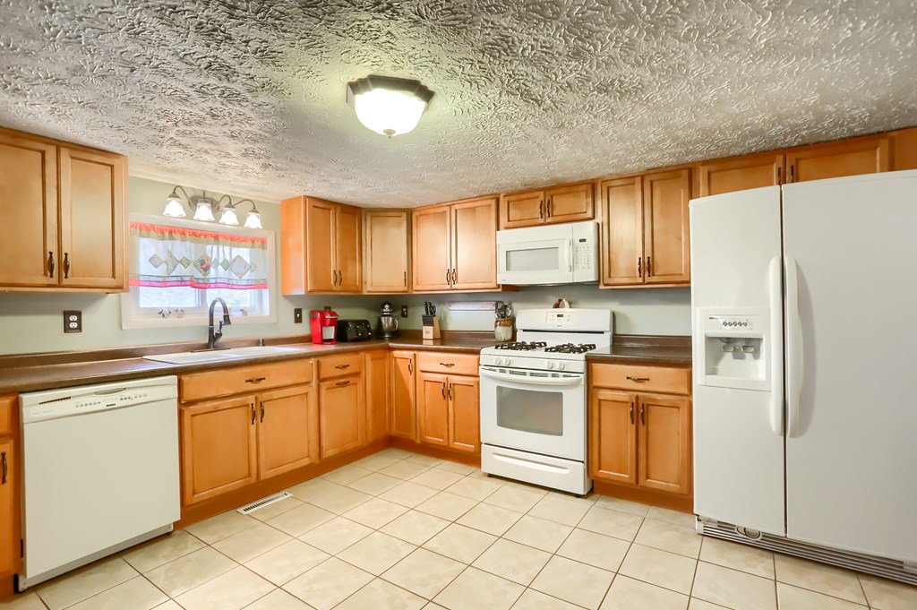 1068 Aaron Road Summerville, PA 15864 - Photo 10 of 41 Gallery Image 10