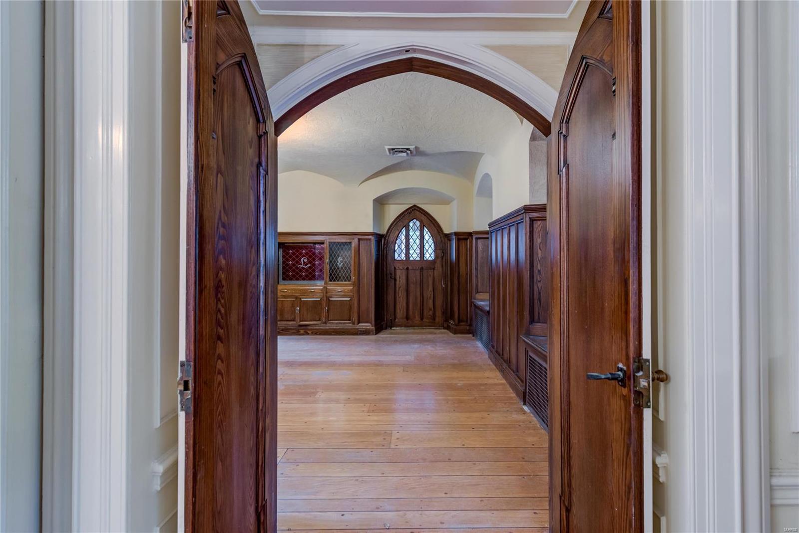 1601 Warson Road Ladue, MO 63124 - Photo 14 of 38 Gallery Image 14