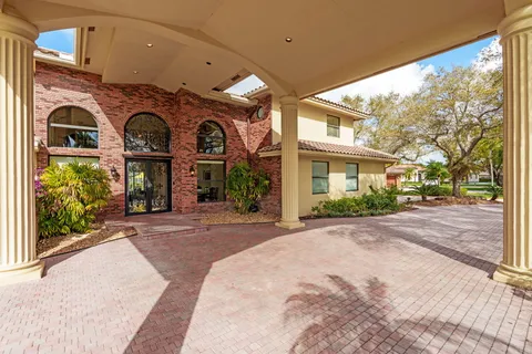 $1,825,000 | 3201 Southwest 134th Terrace, Davie, FL 33330