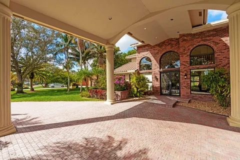 $1,825,000 | 3201 Southwest 134th Terrace, Davie, FL 33330