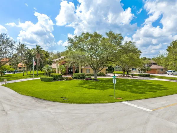 $1,749,000 | 3201 Southwest 134th Terrace, Davie, FL 33330