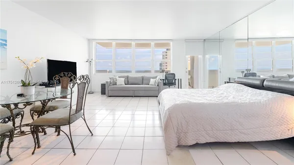 $2,800 | 100 Lincoln Road, Unit 1136, Miami Beach, FL 33139