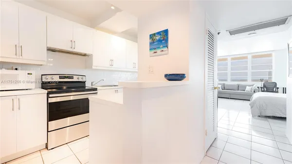 $2,800 | 100 Lincoln Road, Unit 1136, Miami Beach, FL 33139