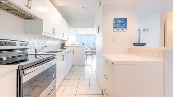 $2,800 | 100 Lincoln Road, Unit 1136, Miami Beach, FL 33139