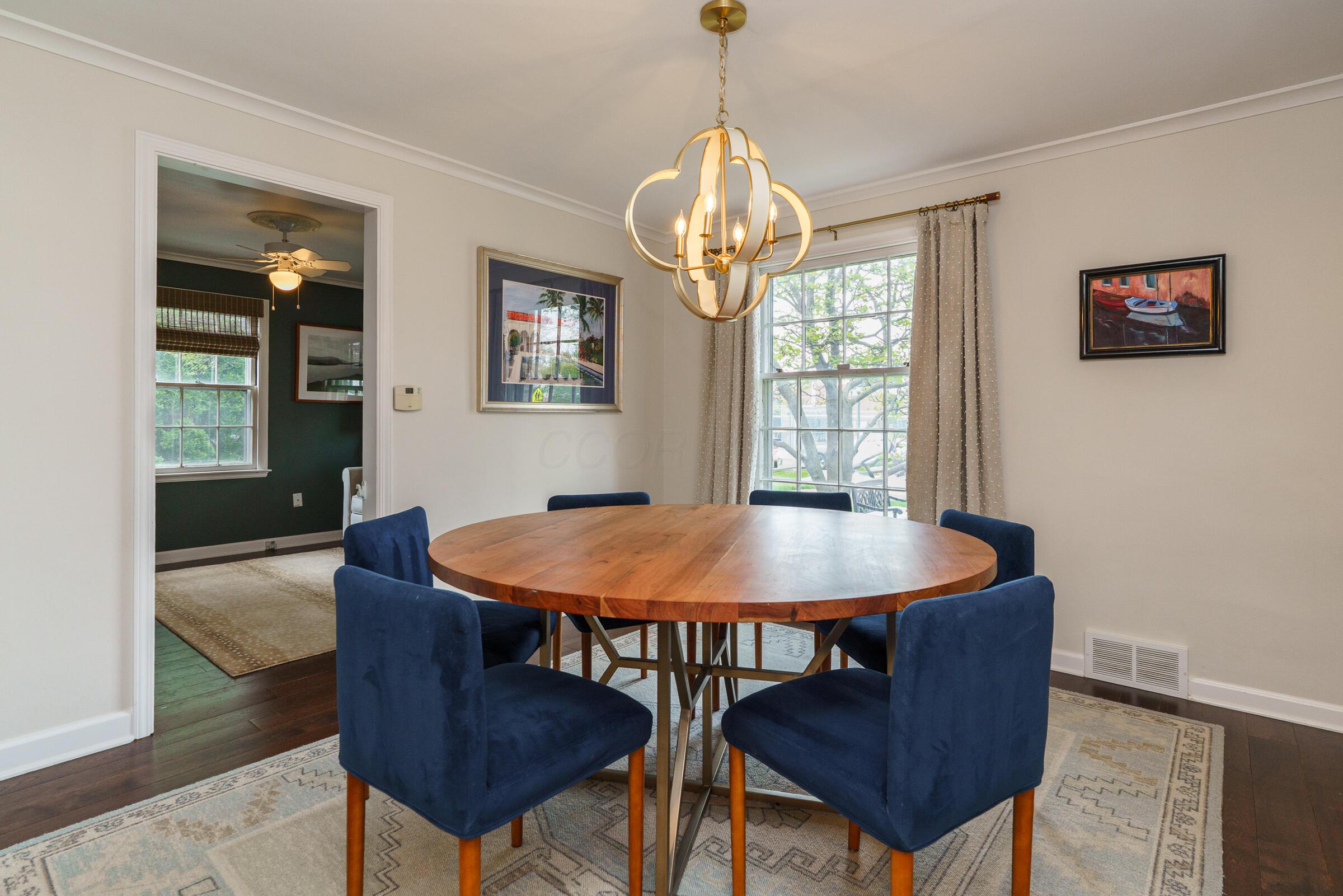 284 South Stanwood Road Columbus, OH 43209 - Photo 5 of 60 Dining Room