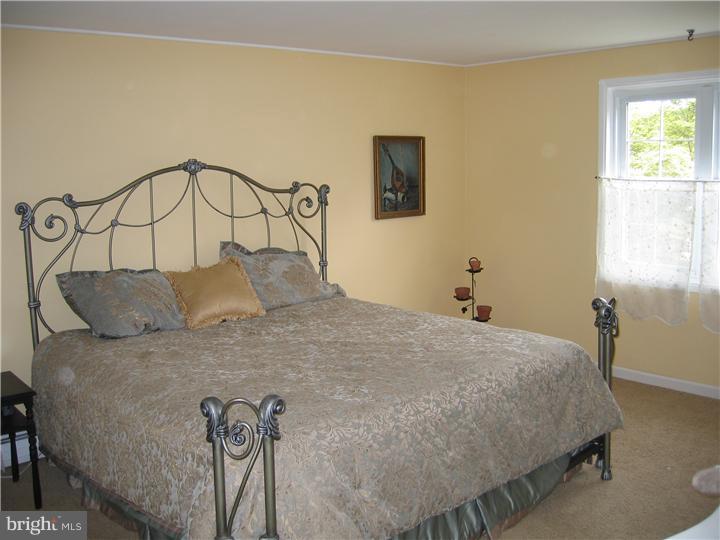 47 Tweed Road Levittown, PA 19056 - Photo 13 of 21 Bedroom - Main