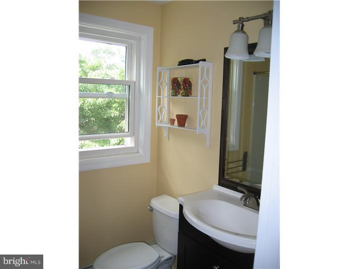 47 Tweed Road Levittown, PA 19056 - Photo 14 of 21 Bathroom