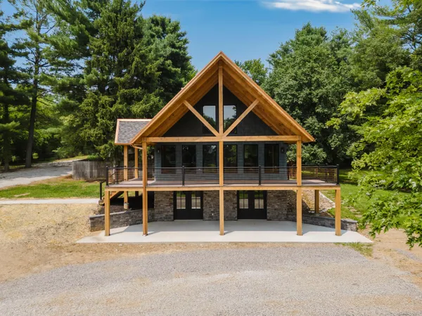 $650,000 | 8347 Jacksontown Road, Newark, OH 43056