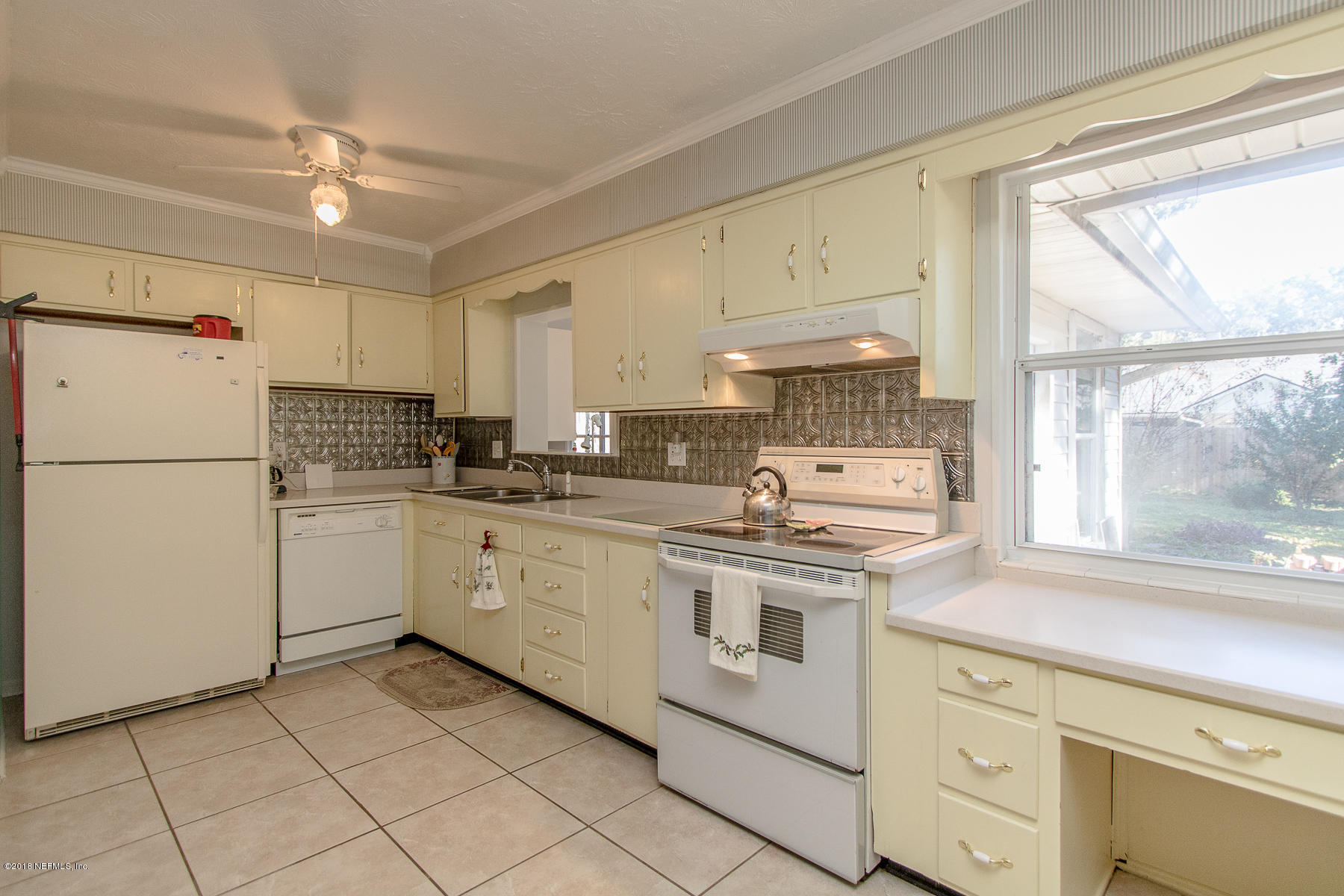 2931 Greenridge Road Orange Park, FL 32073 - Photo 21 of 36 Kitchen View 2