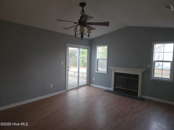 $213,500 | 442 Dion Drive, Hubert, NC 28539