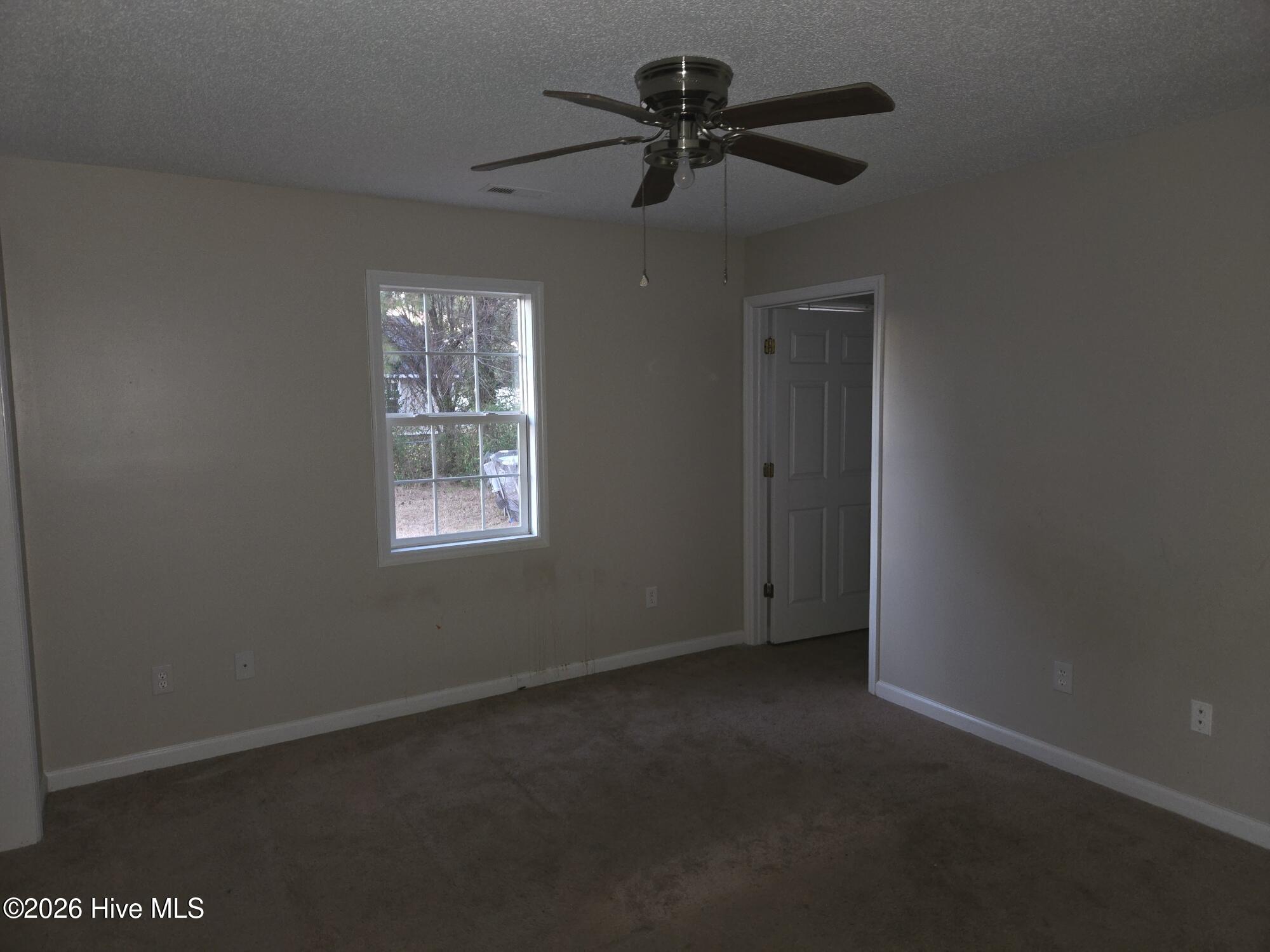 442 Dion Drive Hubert, NC 28539 - Photo 9 of 16 20260113_172005_resized