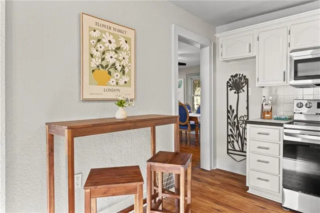 $399,000 | 22 Clipper Drive, Lake Tapawingo, MO 64015