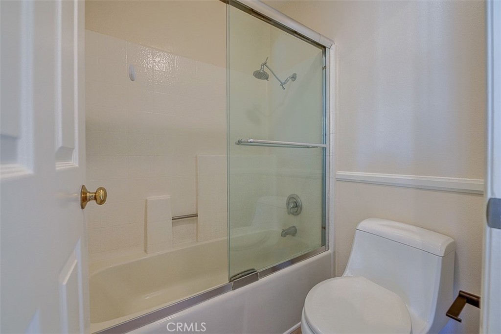 45 Campton Place Laguna Niguel, CA 92677 - Photo 19 of 22 a bathroom with a toilet and a shower