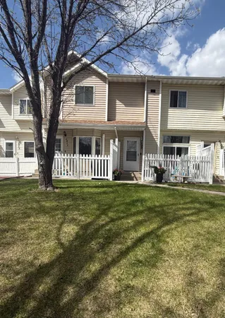 $202,000 | 1509 34 1/2 Avenue South, Fargo, ND 58104