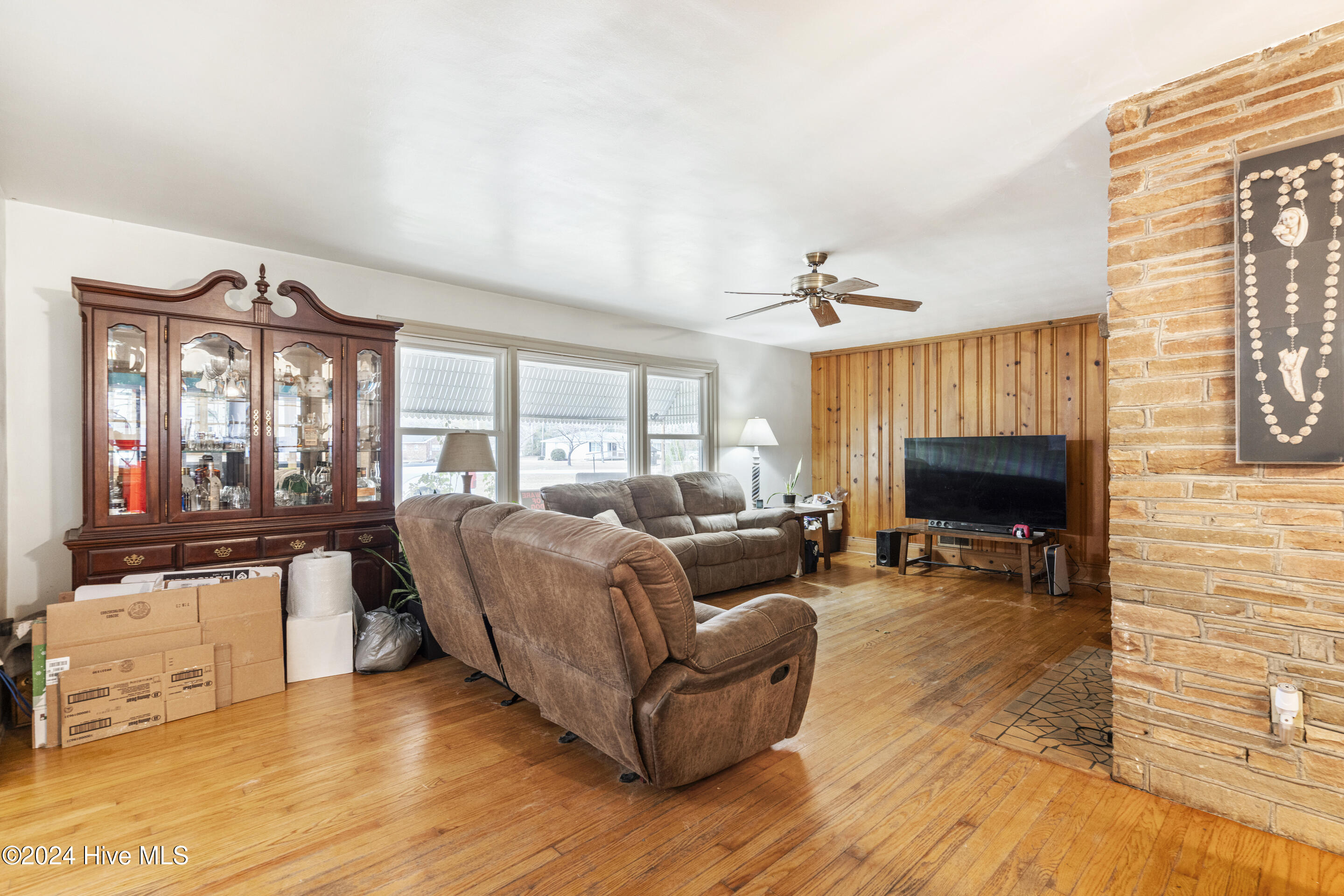 205 Church Road Havelock, NC 28532 - Photo 7 of 23 Living Area