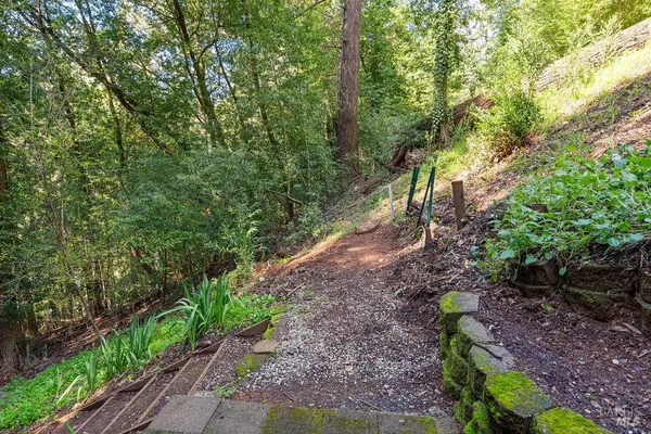 $399,000 | 10987 Terrace Drive, Forestville, CA 95436