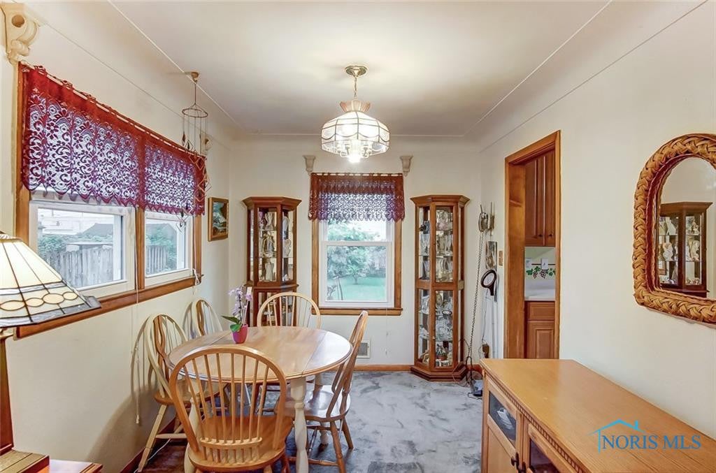 515 Waybridge Road Toledo, OH 43612 - Photo 7 of 26 Gallery Image 7
