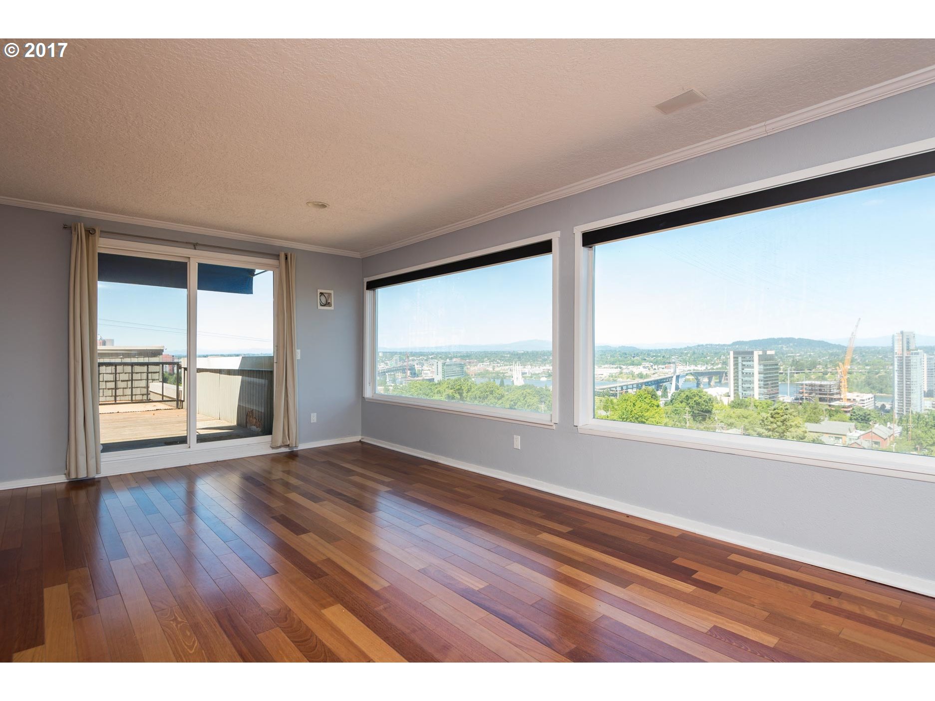 3701 Southwest Condor Avenue, Unit L2 Portland, OR 97239 - Photo 14 of 28 Gallery Image 14