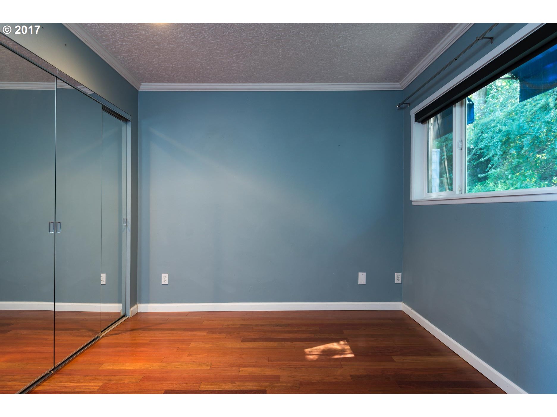 3701 Southwest Condor Avenue, Unit L2 Portland, OR 97239 - Photo 15 of 28 Gallery Image 15