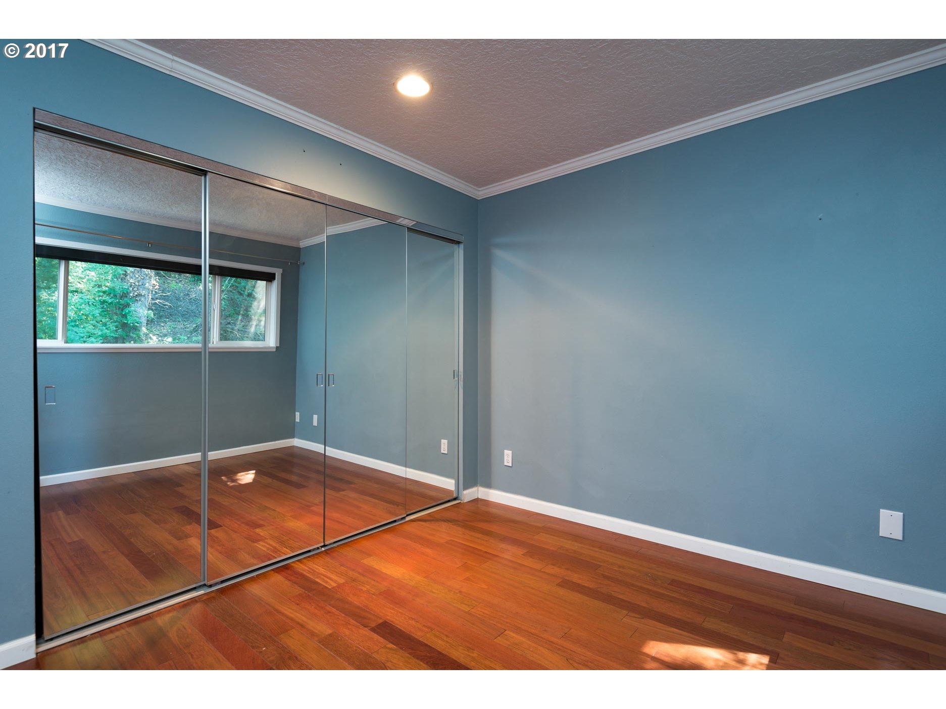 3701 Southwest Condor Avenue, Unit L2 Portland, OR 97239 - Photo 16 of 28 Gallery Image 16