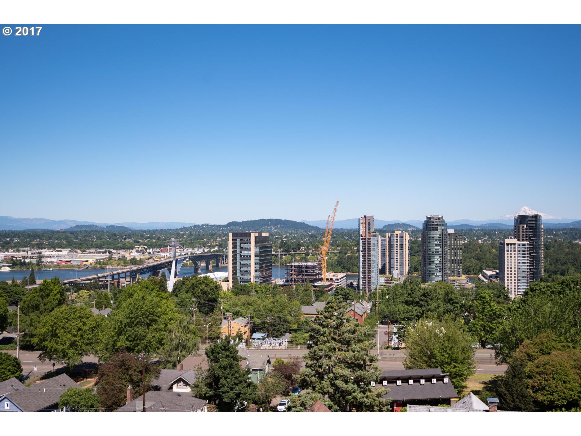3701 Southwest Condor Avenue, Unit L2 Portland, OR 97239 - Photo 23 of 28 Gallery Image 23