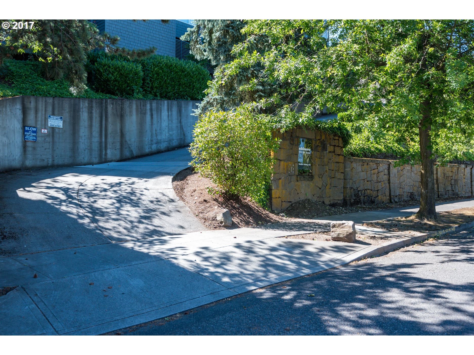 3701 Southwest Condor Avenue, Unit L2 Portland, OR 97239 - Photo 28 of 28 Gallery Image 28