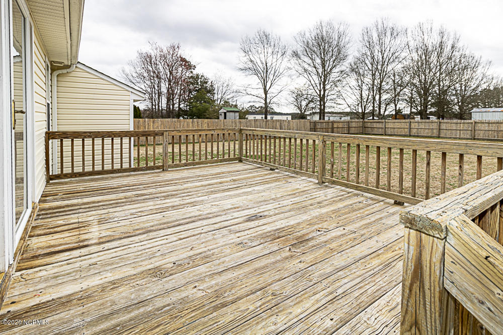 5513 Scuppernong Road Wilson, NC 27893 - Photo 29 of 35 Deck