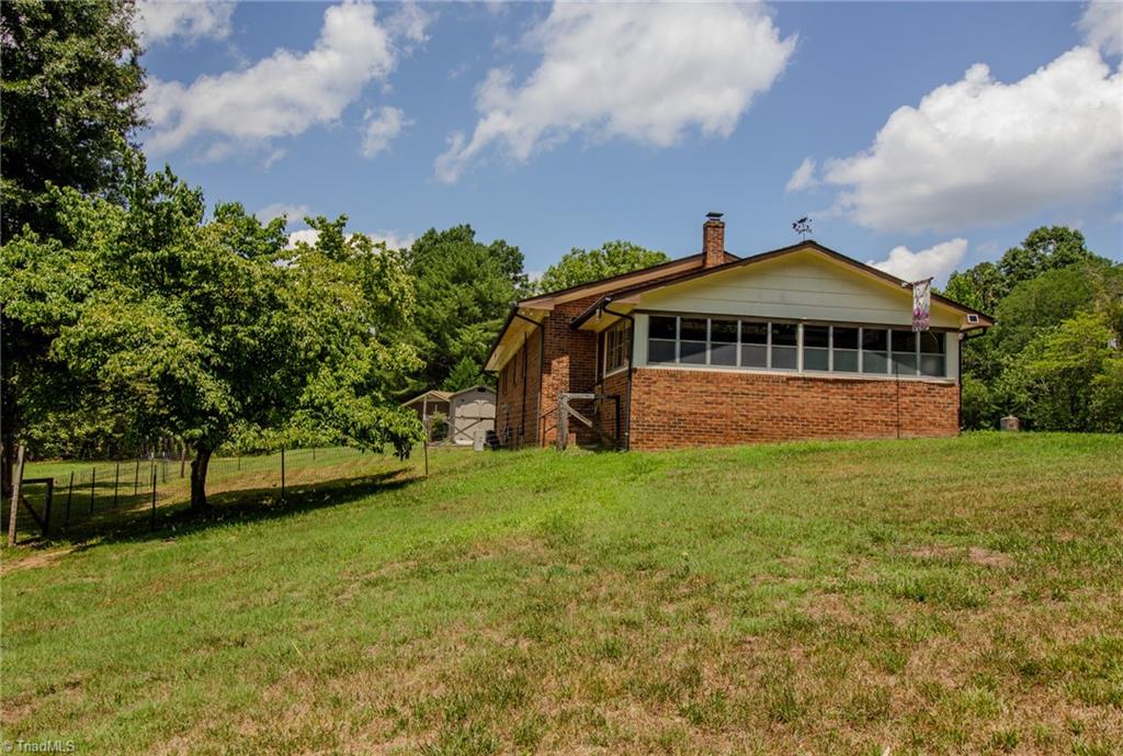 5736 Davis Road Walkertown, NC 27051 - Photo 34 of 47