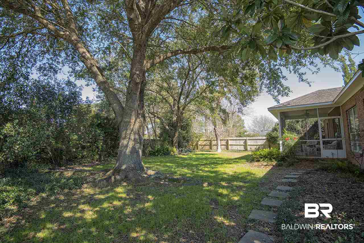 205 Hawthorne Circle Fairhope, AL 36532 - Photo 10 of 28