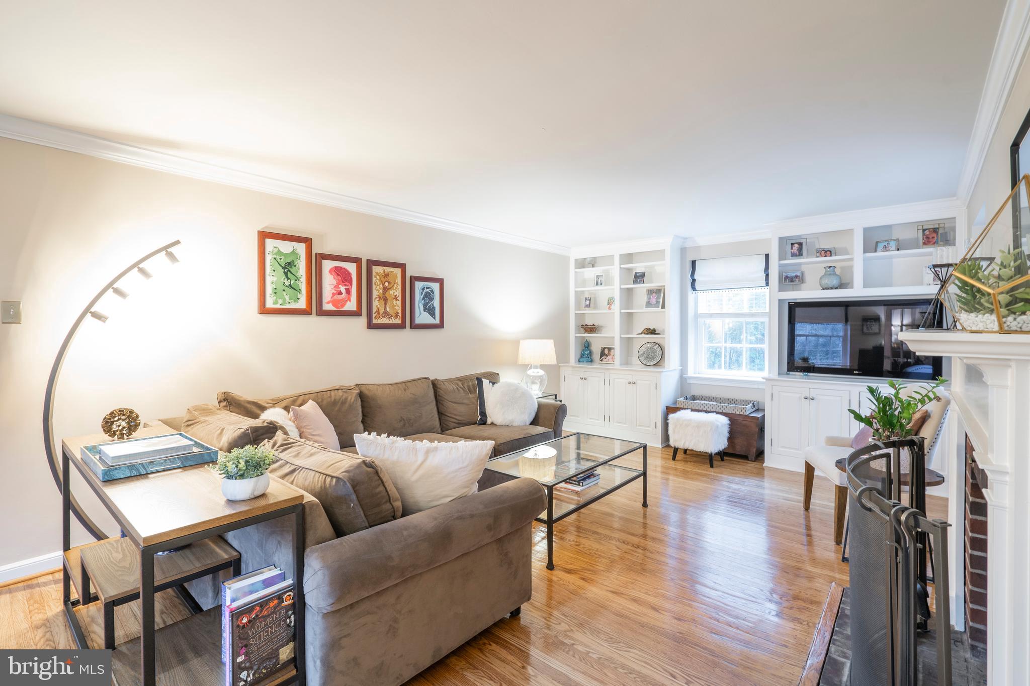 330 Hamilton Road Merion Station, PA 19066 - Photo 6 of 53 Living Room