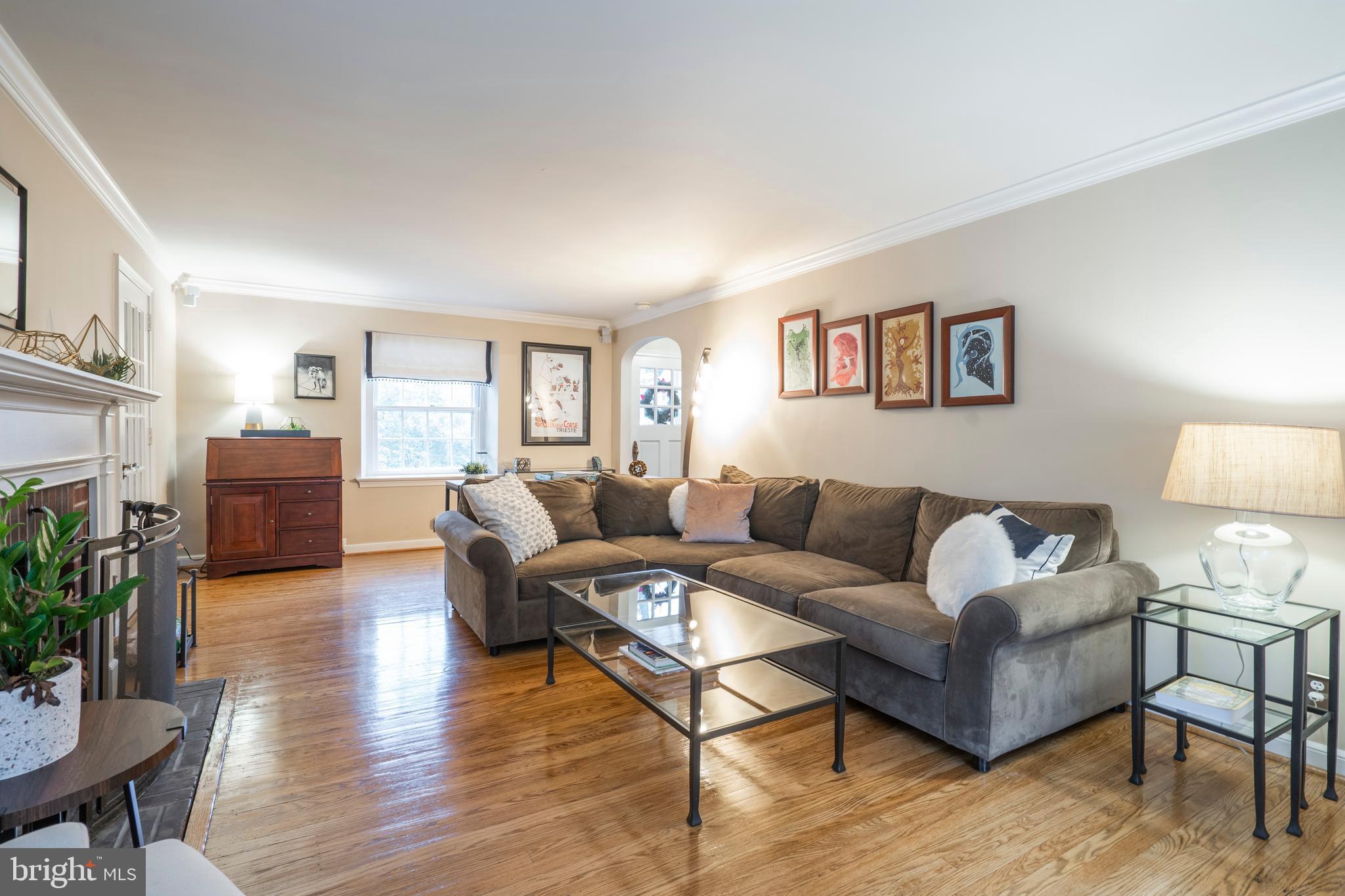 330 Hamilton Road Merion Station, PA 19066 - Photo 8 of 53 Living Room